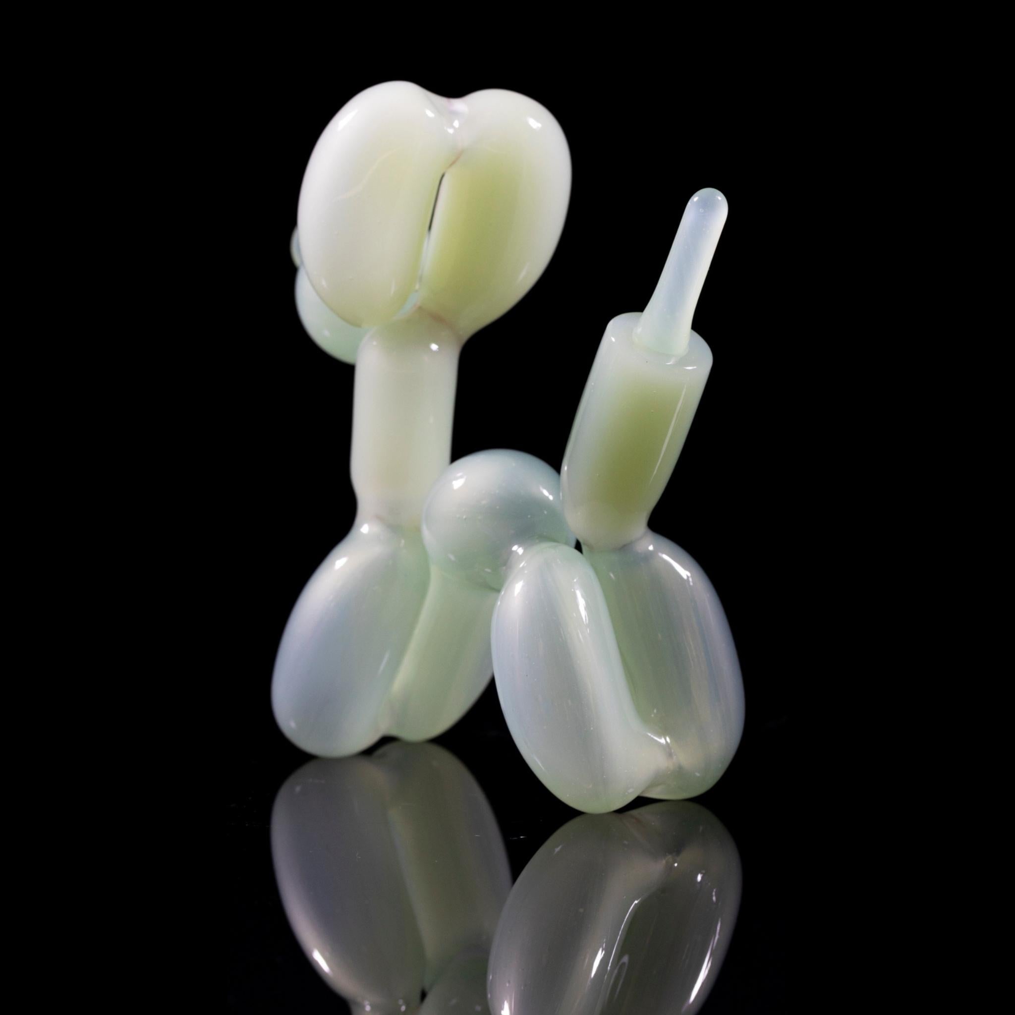 Balloon Dog - Green/White